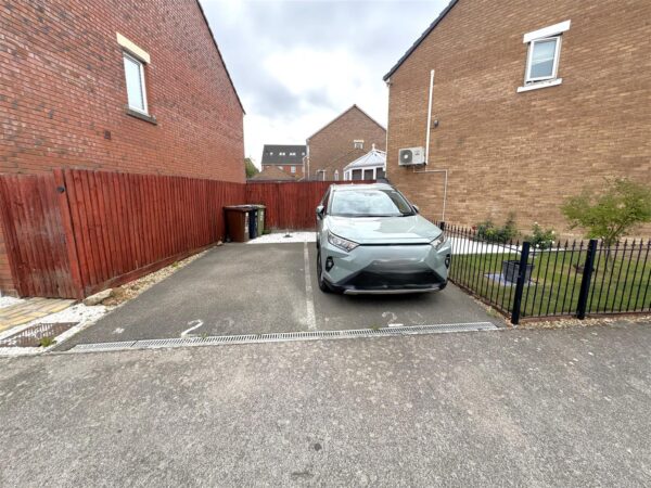Wren Close, Corby