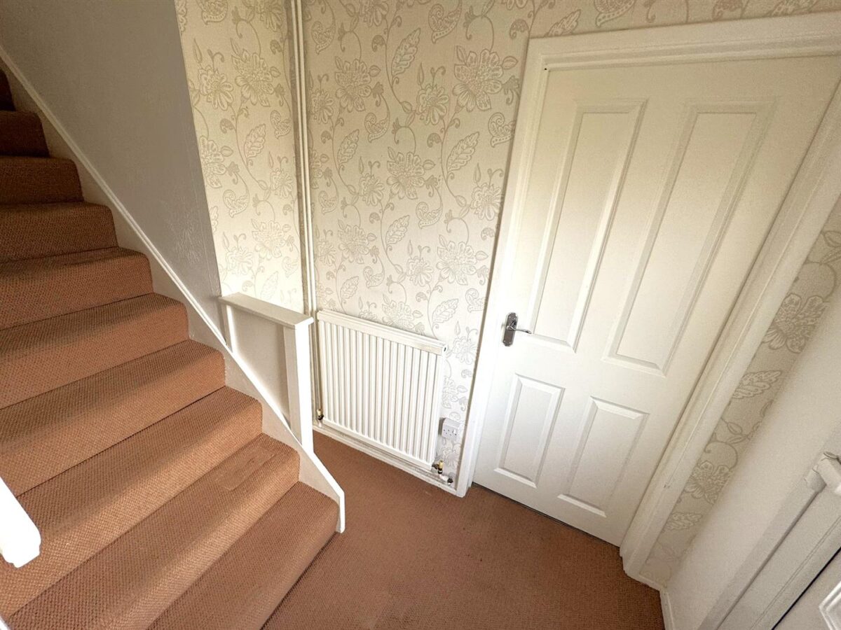 Cambridge Avenue, Corby