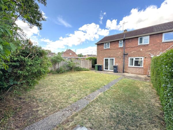 Cambridge Avenue, Corby