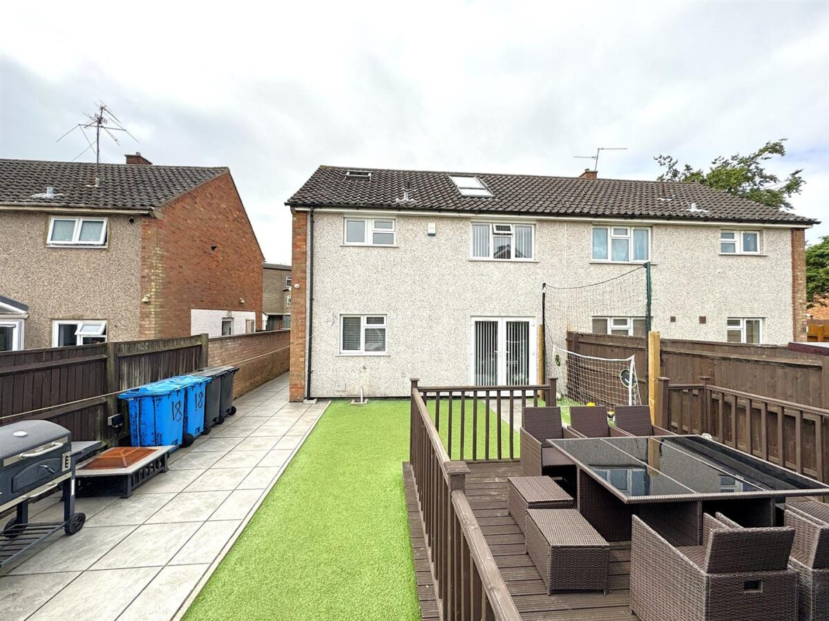 Westbury Walk, Corby