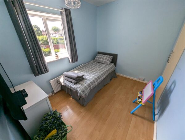 Westfields Road, Corby