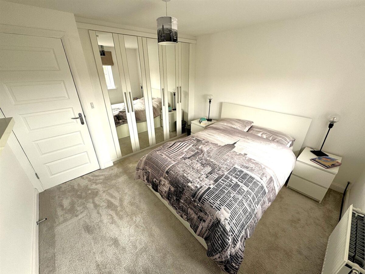 Stanley Close, Corby