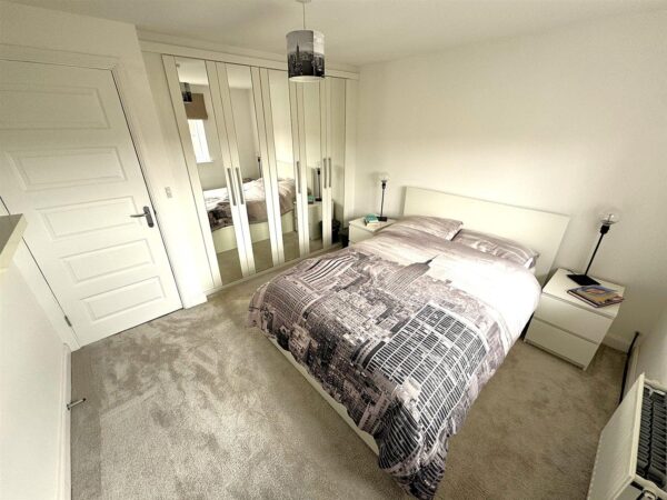 Stanley Close, Corby