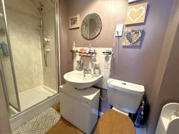 Wren Close, Corby