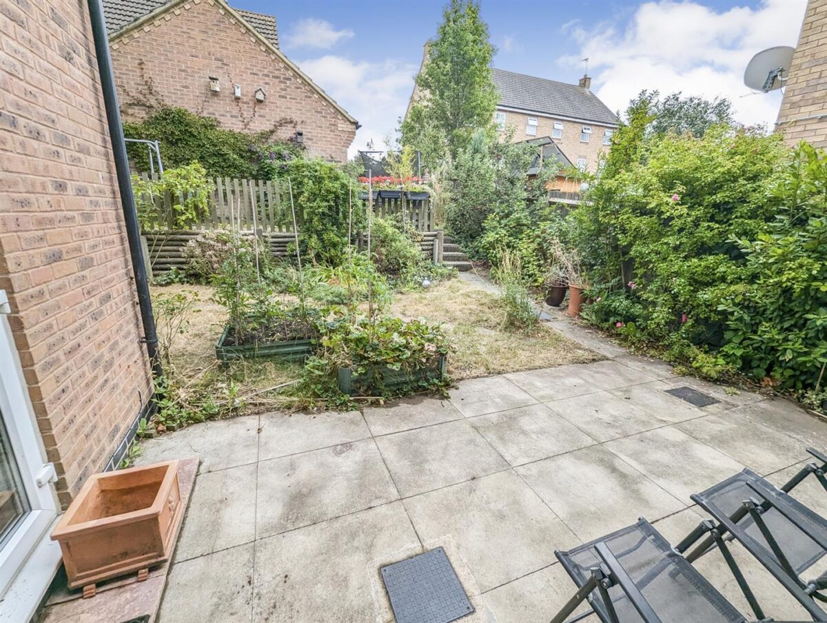 Thrush Close, Corby