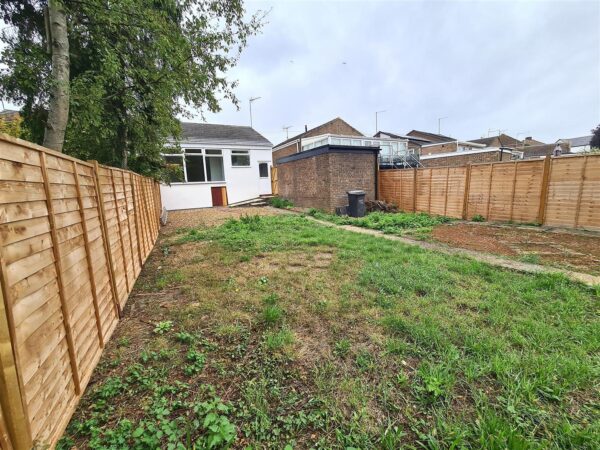 Hillside Crescent, Weldon, Corby