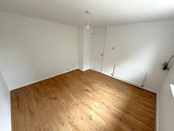 Dobson Walk, Corby