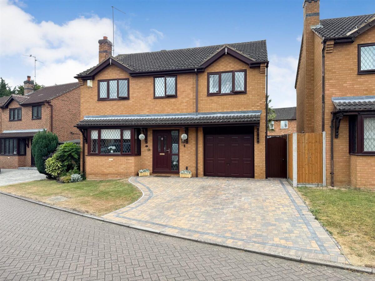 Lister Close, Corby