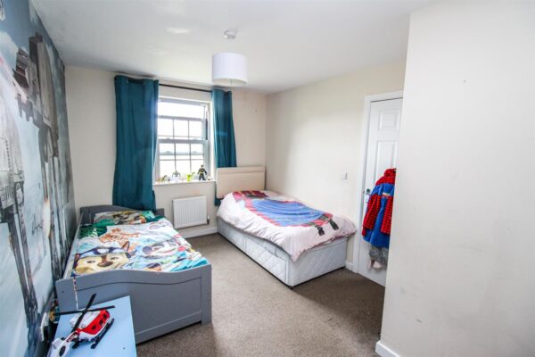 Eydon Drive, Corby