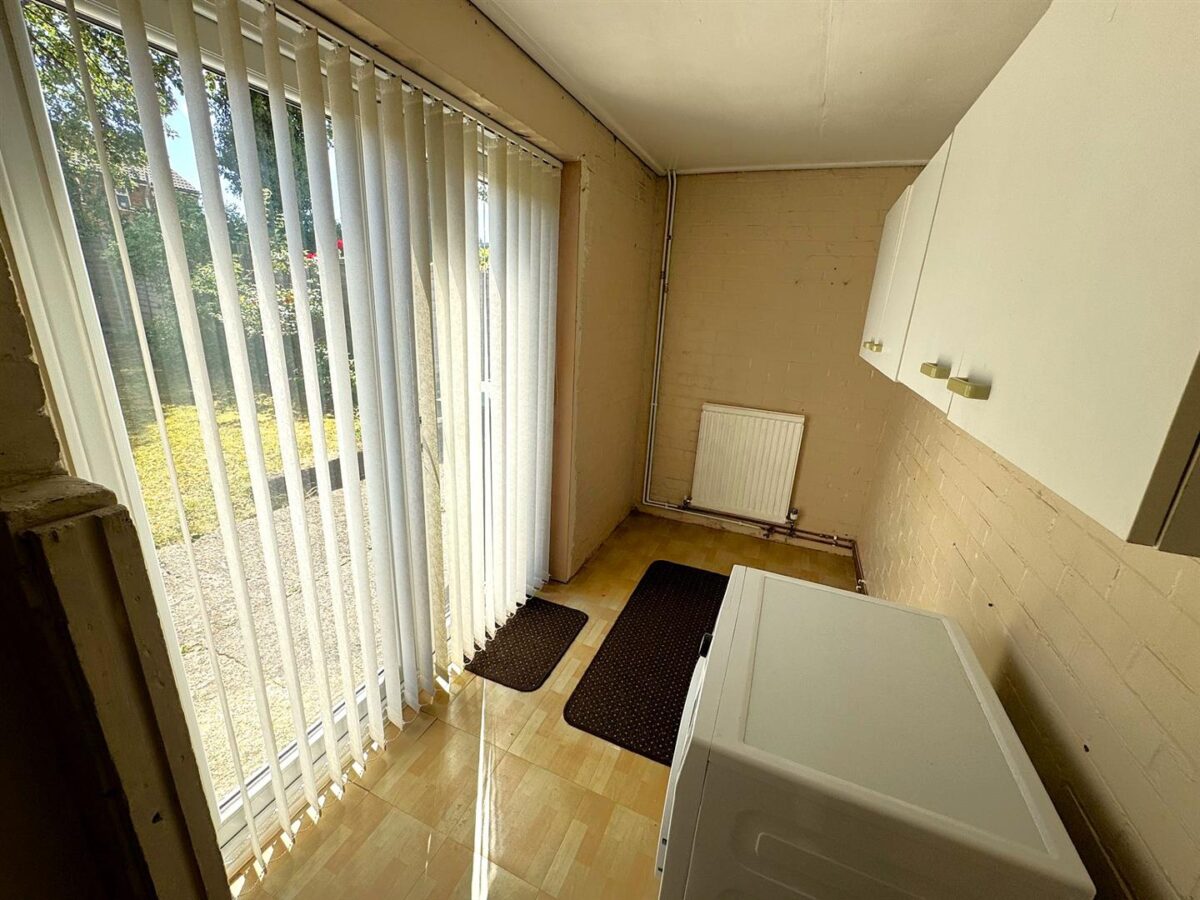 Cambridge Avenue, Corby