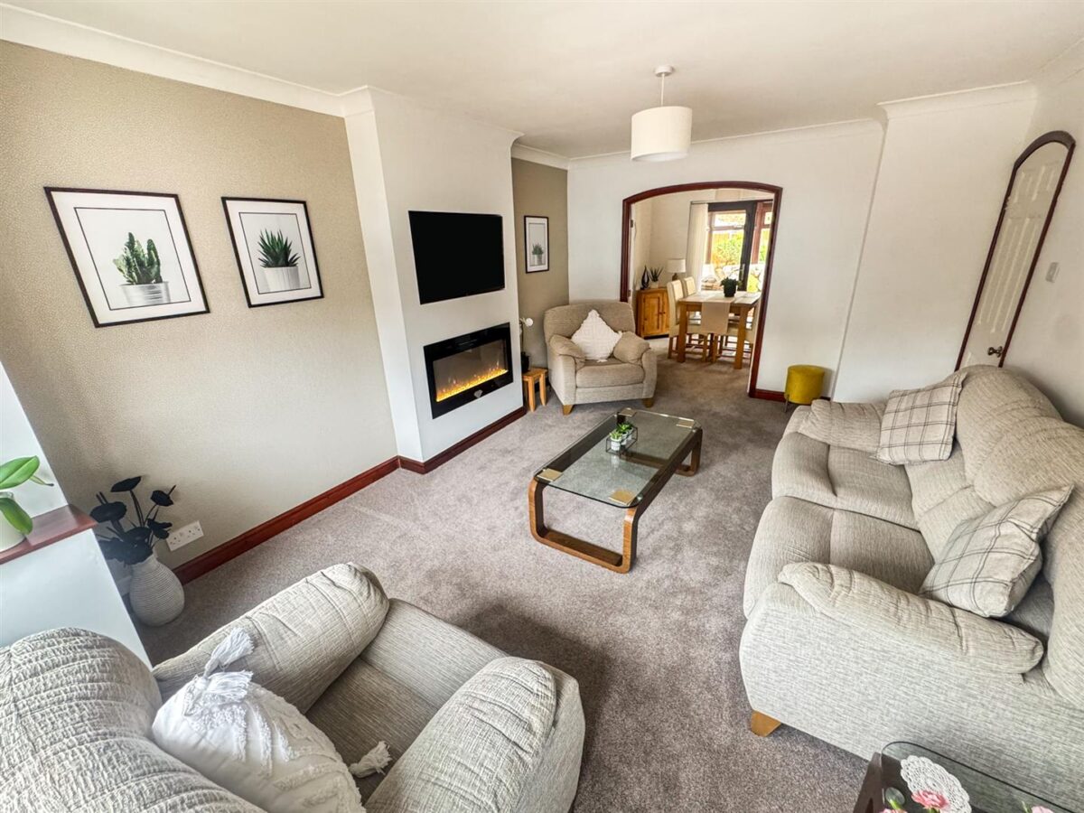 Lister Close, Corby