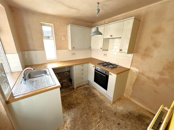 Lloyds Road, Corby