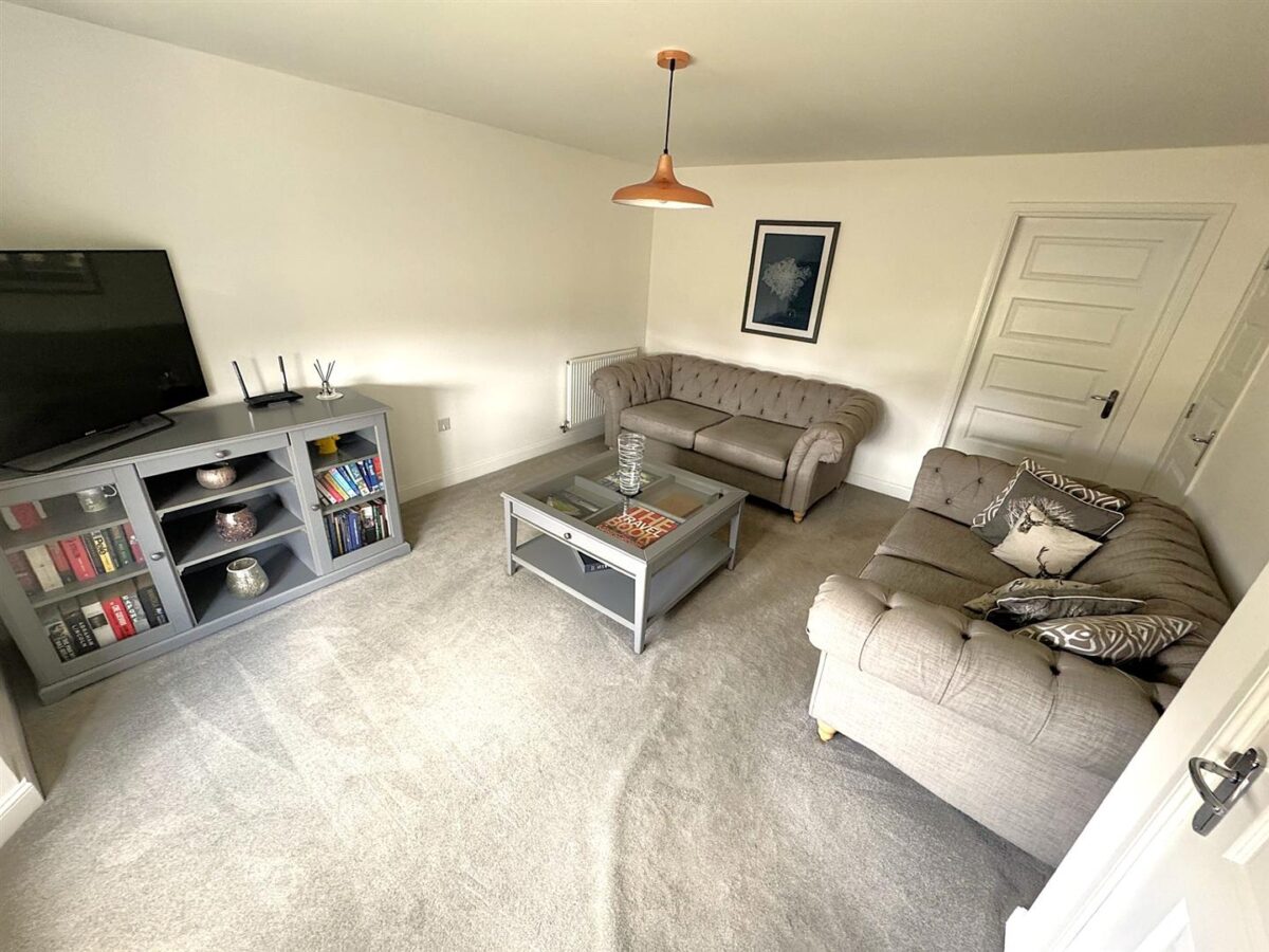 Stanley Close, Corby