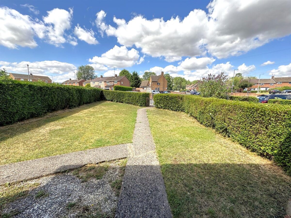 Cambridge Avenue, Corby