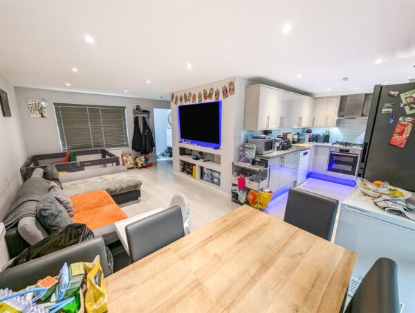 Gainsborough Road, Corby