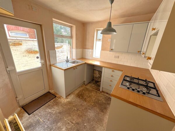 Lloyds Road, Corby