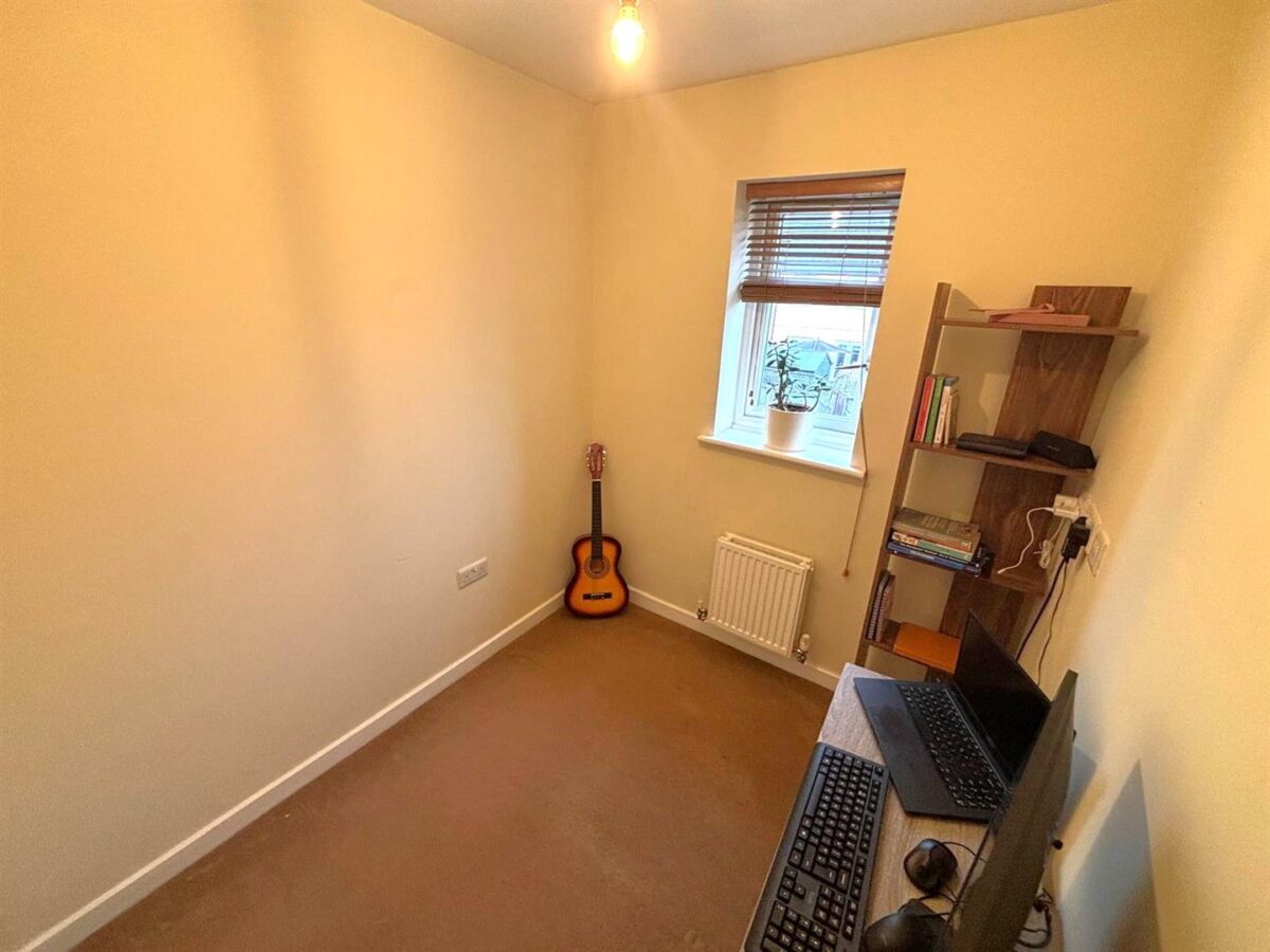 Gunnell Road, Corby