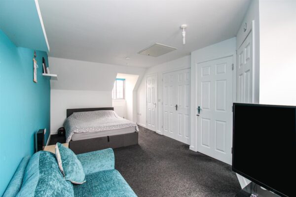 Eydon Drive, Corby