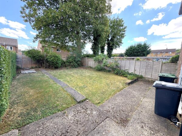 Cambridge Avenue, Corby