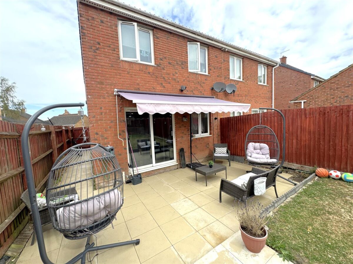 Wren Close, Corby