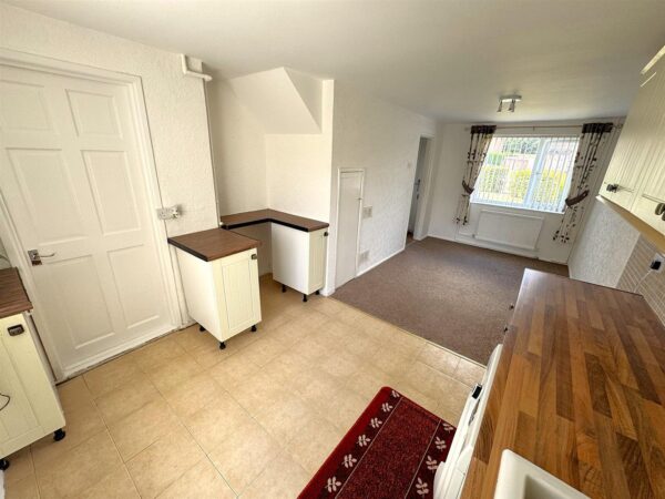 Cambridge Avenue, Corby