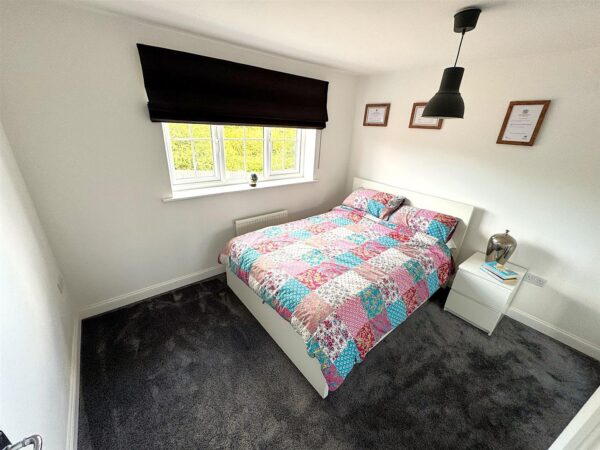 Stanley Close, Corby