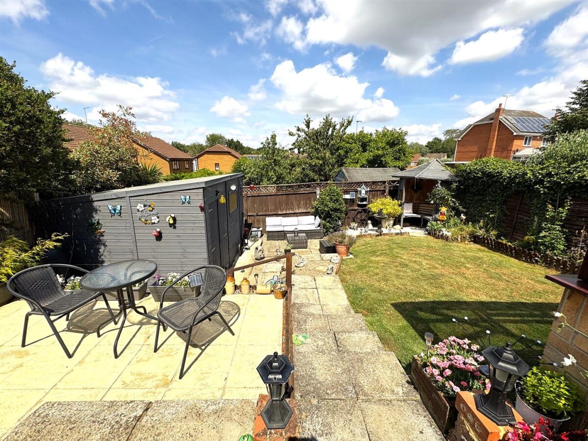 Hoppet Close, Great Oakley, Corby