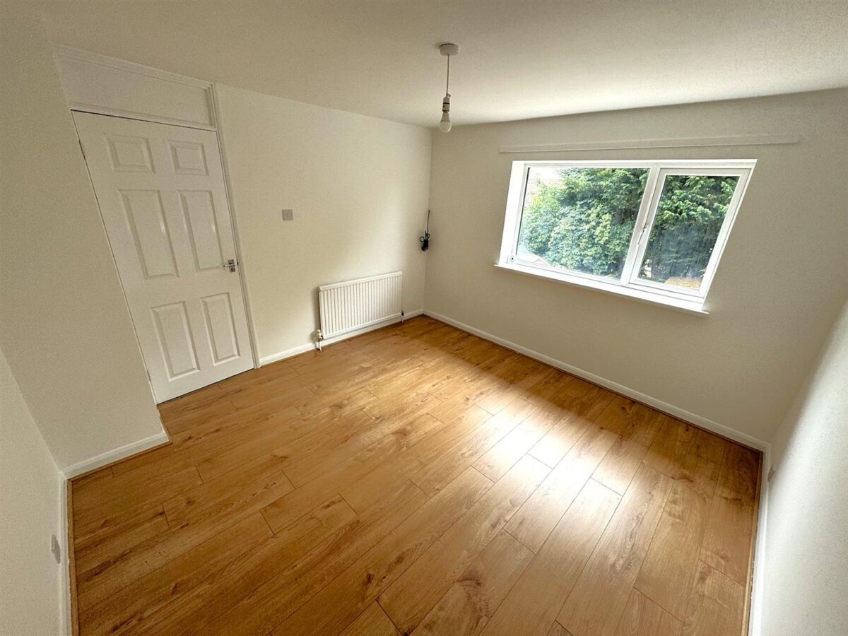 Dobson Walk, Corby