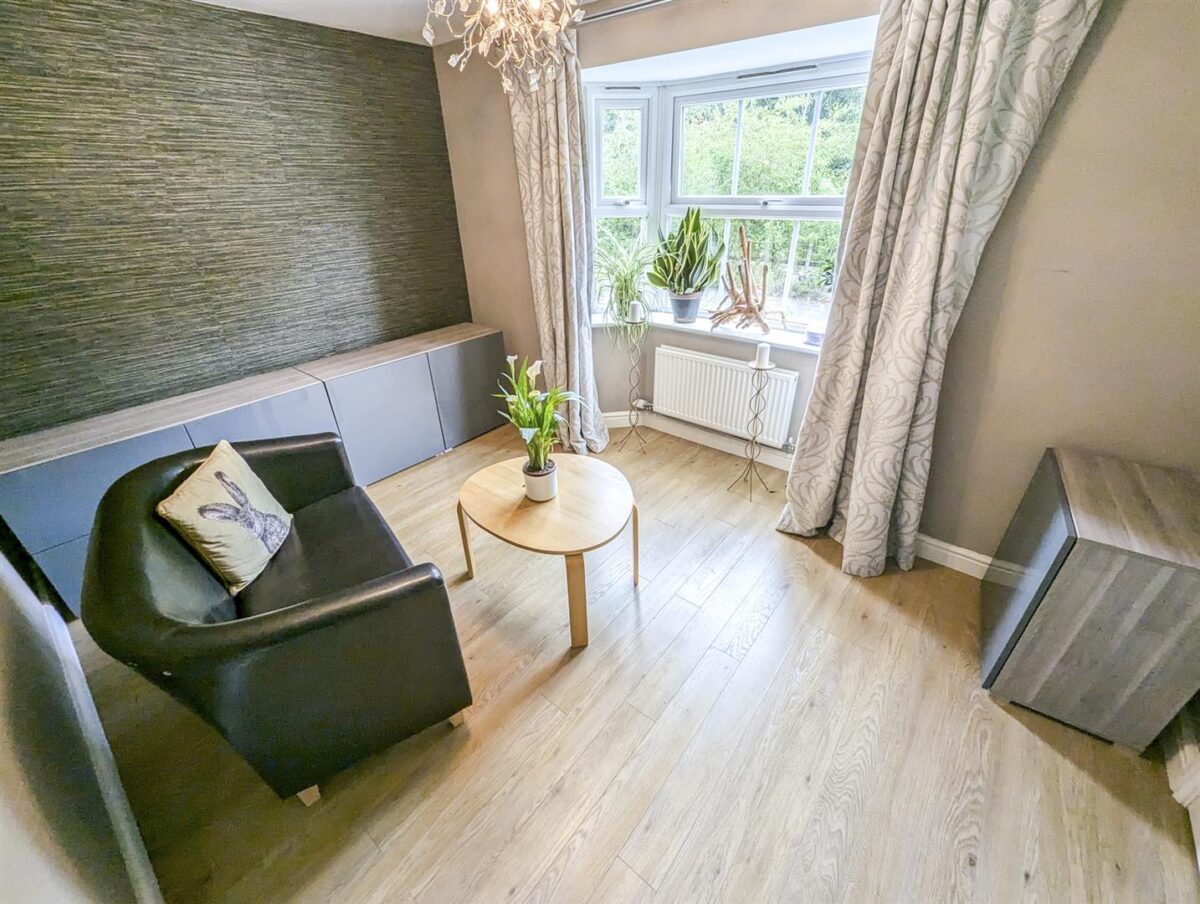 Thrush Close, Corby