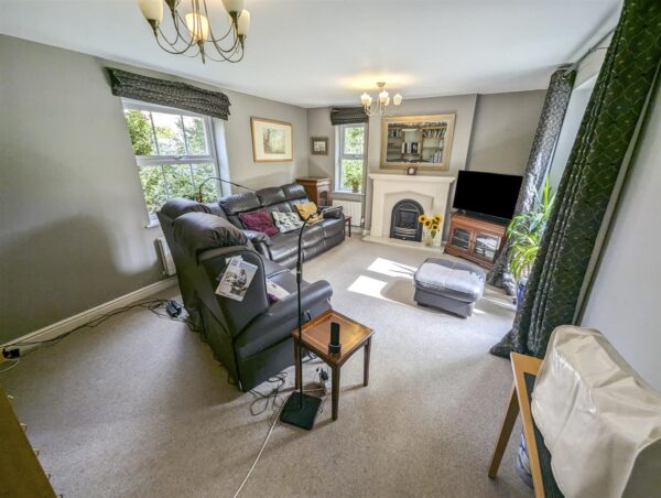Thrush Close, Corby