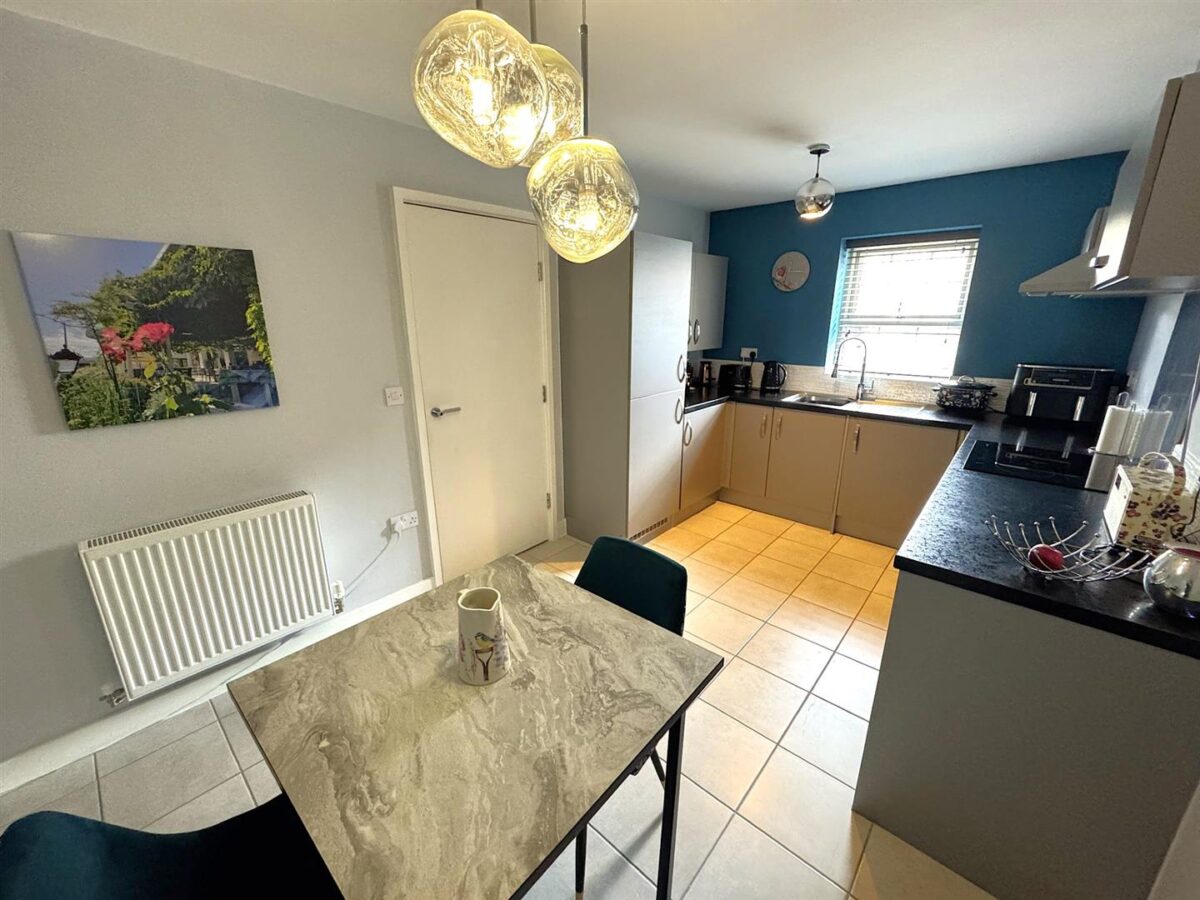 Regal Close, Corby