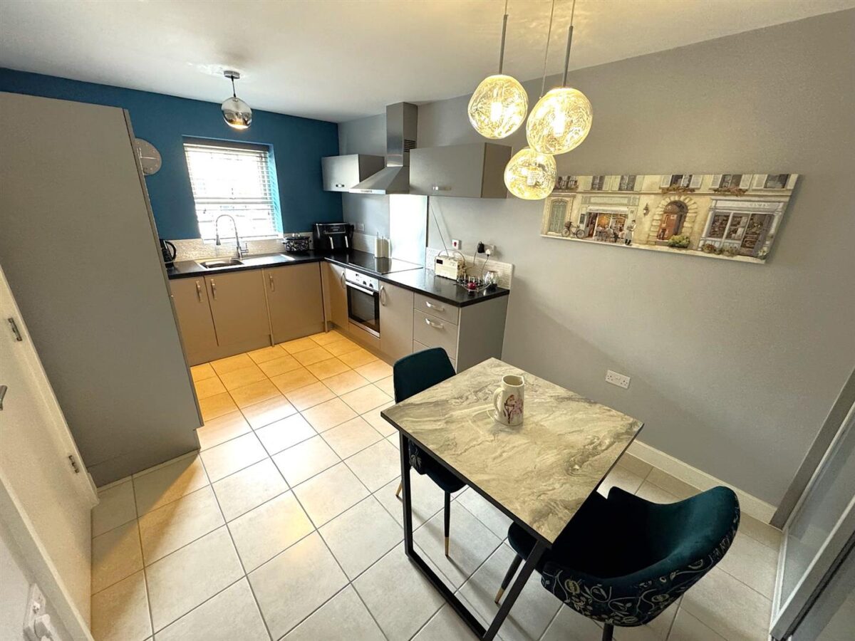 Regal Close, Corby