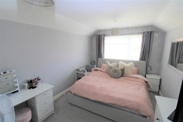 Westfields Road, Corby