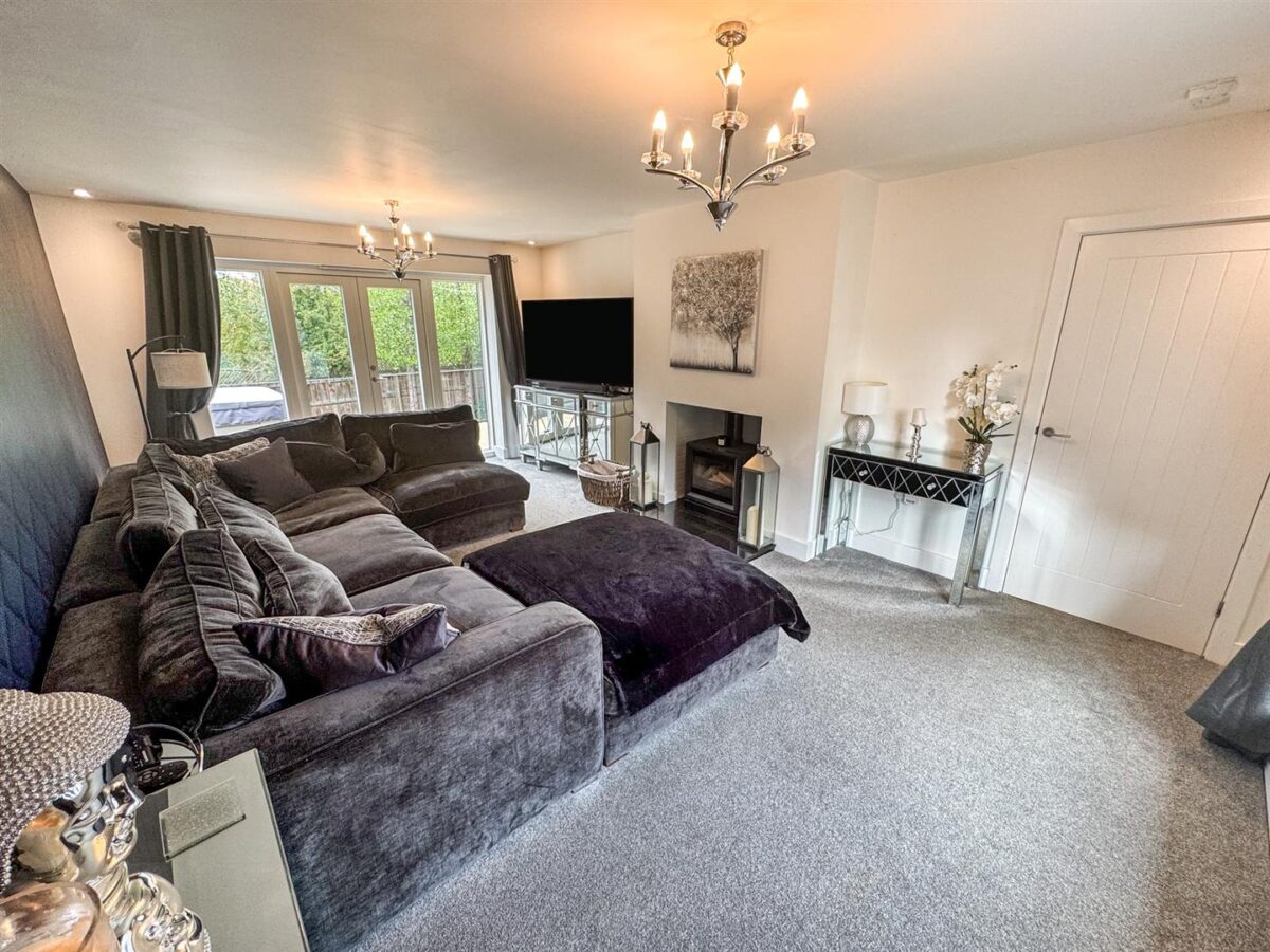 Lake Drive, Weldon, Corby