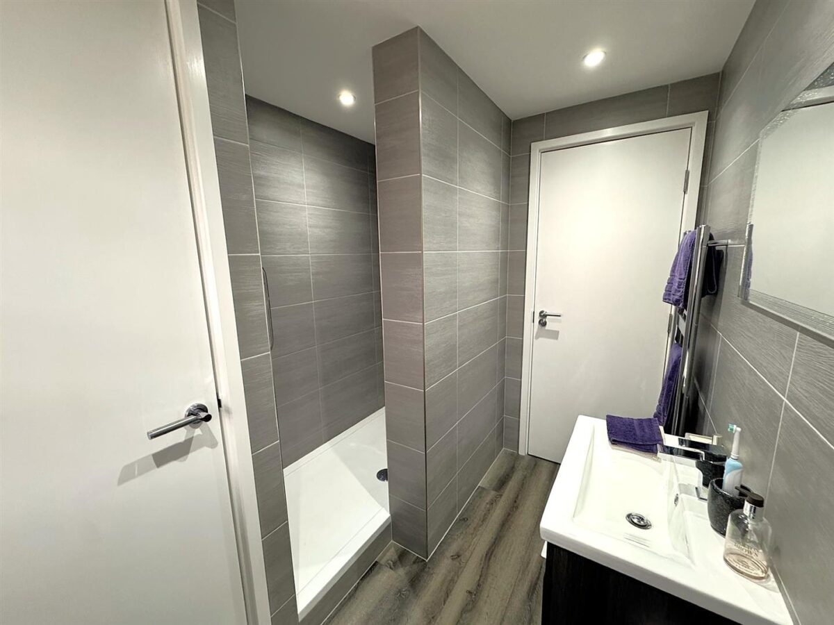 Regal Close, Corby