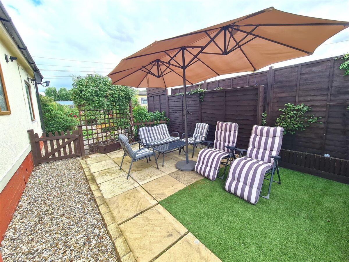 Woodside Park, Weldon, Corby