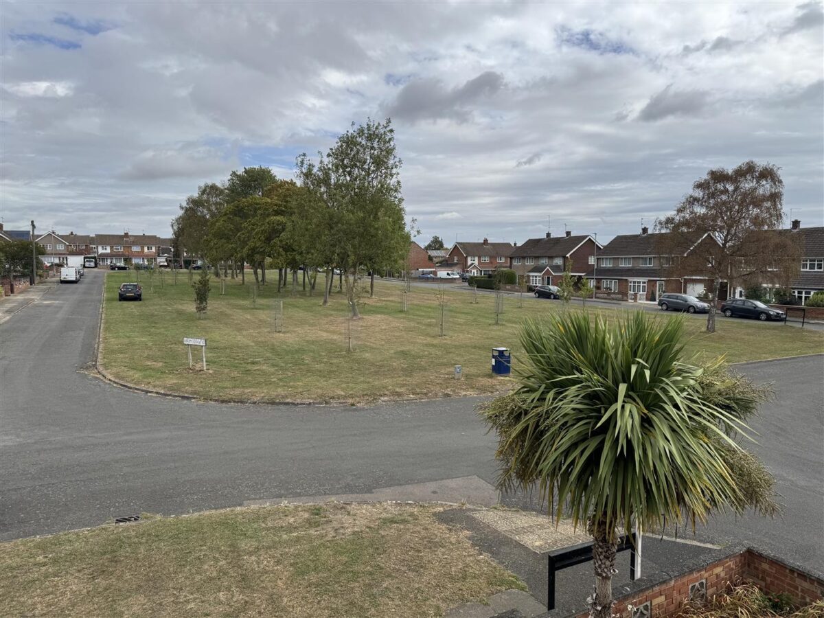 Howard Avenue, Corby