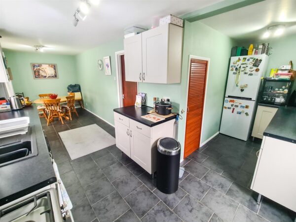Beanfield Avenue, Corby