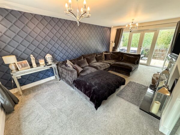 Lake Drive, Weldon, Corby