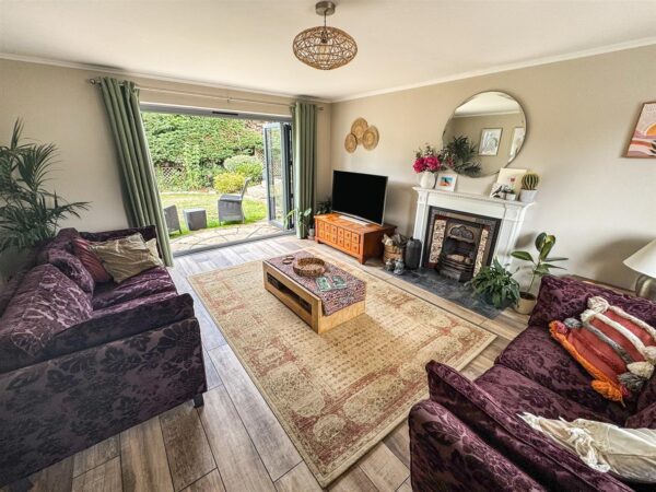 Harpers Close, Great Oakley, Corby