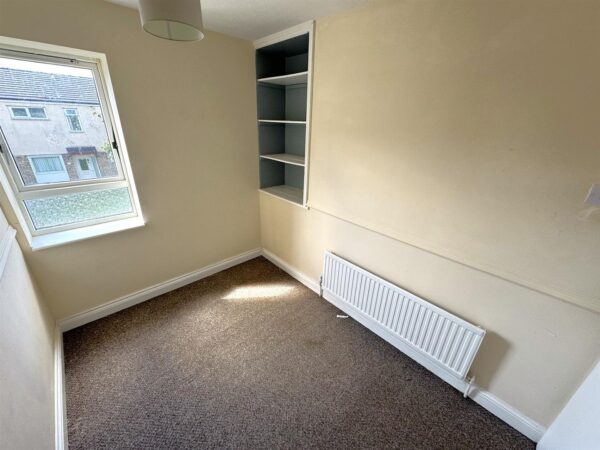 Greig Walk, Corby