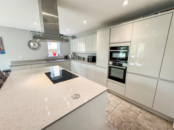 Lake Drive, Weldon, Corby