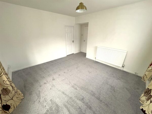 Rowlett Road, Corby