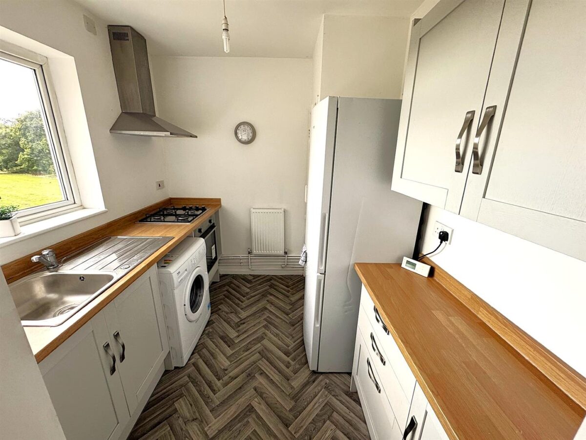 Rowlett Road, Corby