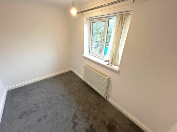 Beanfield Avenue, Corby