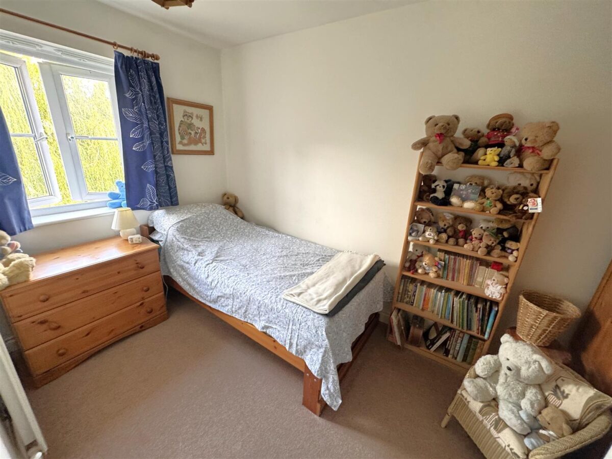Buttercup Close, Corby