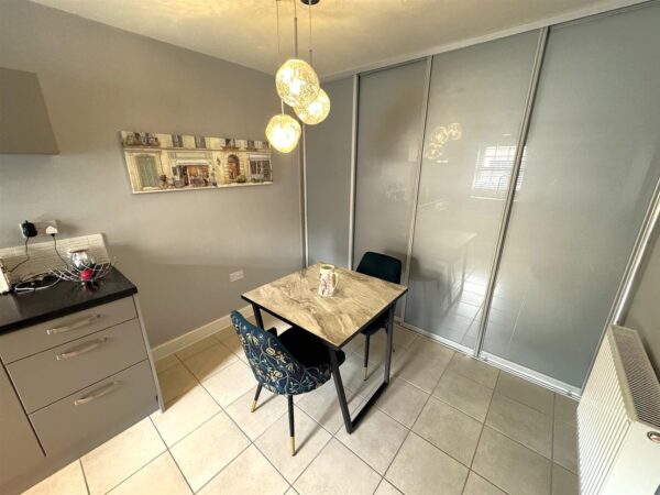 Regal Close, Corby