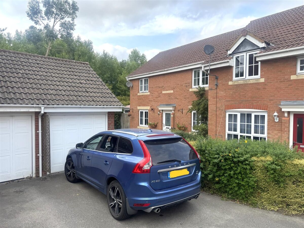 Buttercup Close, Corby