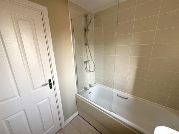 Yates Close, Weldon, Corby