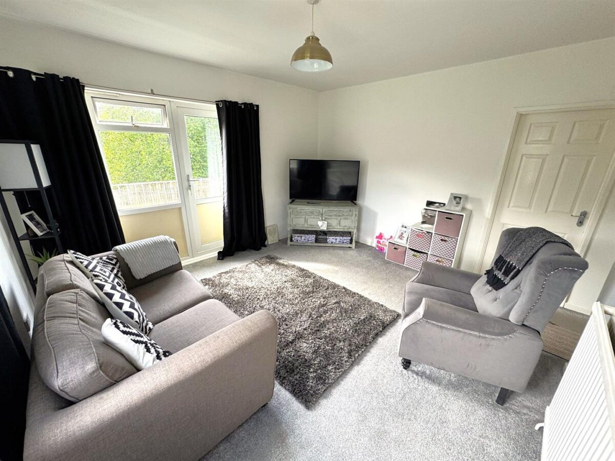 Rowlett Road, Corby